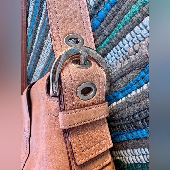 Y2K Vintage Tan Coach SoHo Bag - Picture 7 of 11